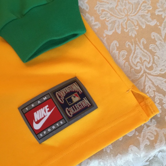 Reggie Jackson Cooperstown sweatshirt (A’s) - Picture 5 of 10